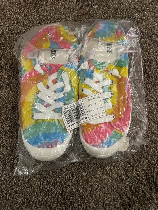 Shoes - The dye sneakers 
Size 38/ about 7.5 woman’s